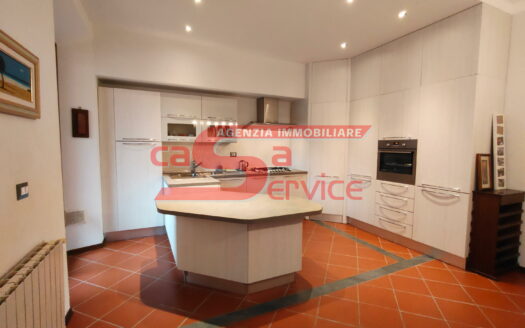 Pieve a Nievole appartamento 100 mq. piano primo con ascensore