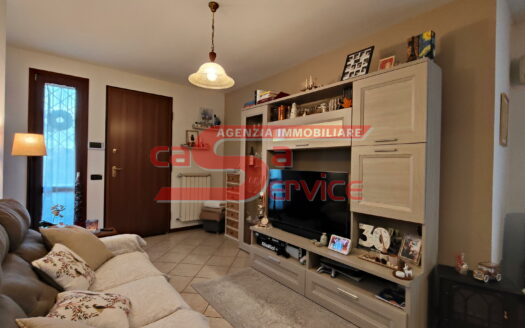 Ponte Buggianese appartamento indipendente con giardino e posto auto