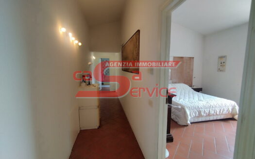 Buggiano, in zona collinare casale con terreno