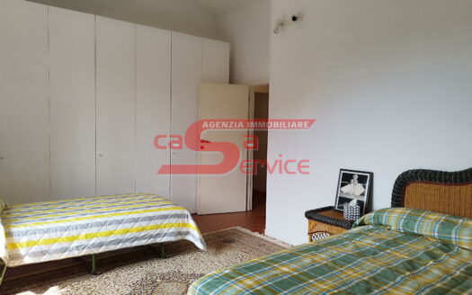 Buggiano, in zona collinare casale con terreno