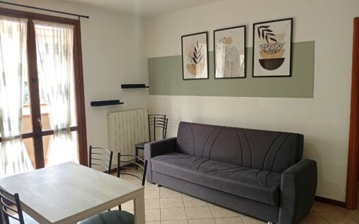 Monsummano Terme, appartamento piano terra con giardino e due camere