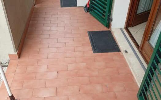 Monsummano Terme, appartamento piano terra con giardino e due camere