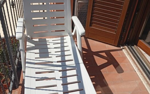 Buggiano, zona centro, bilocale con garage