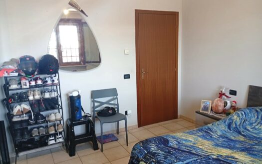 Buggiano, zona centro, bilocale con garage