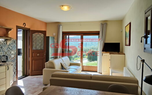 Massa e Cozzile – immobile in posizione panoramica con terreno