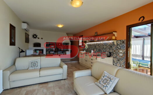 Massa e Cozzile – immobile in posizione panoramica con terreno