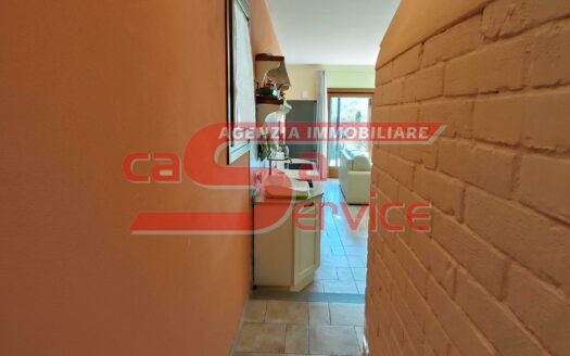 Massa e Cozzile – immobile in posizione panoramica con terreno