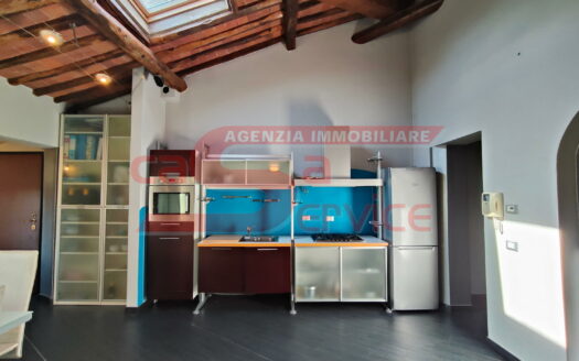 Uzzano, loc. Sant’Allucio, Appartamento in Stile Toscano con Finiture di Pregio
